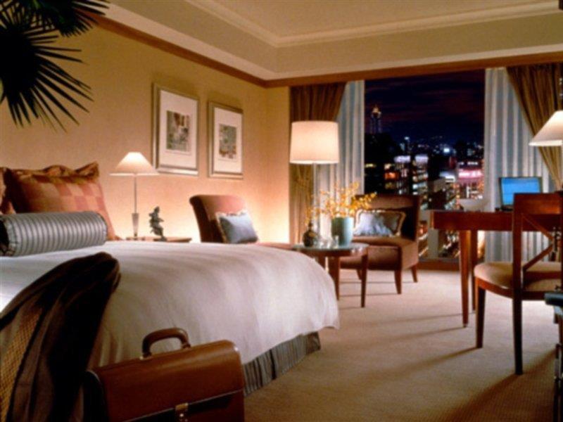 The Westin Taipei Hotel Exterior photo